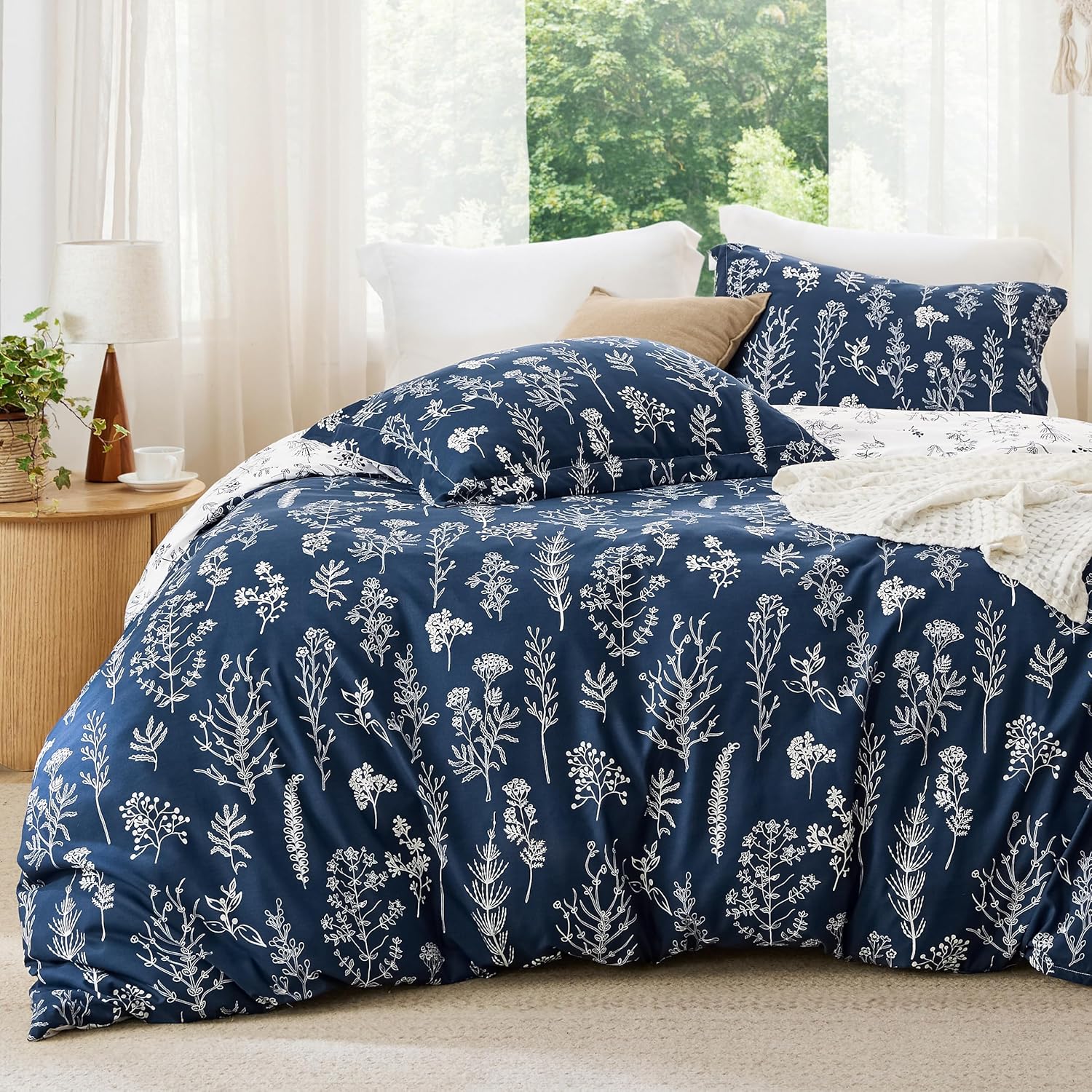 3Pcs Reversible Botanical Floral Comforter Set, Lightweight Soft Summer Bedding Set with 2 Pillow Shams, Bedroom Bedding Gift